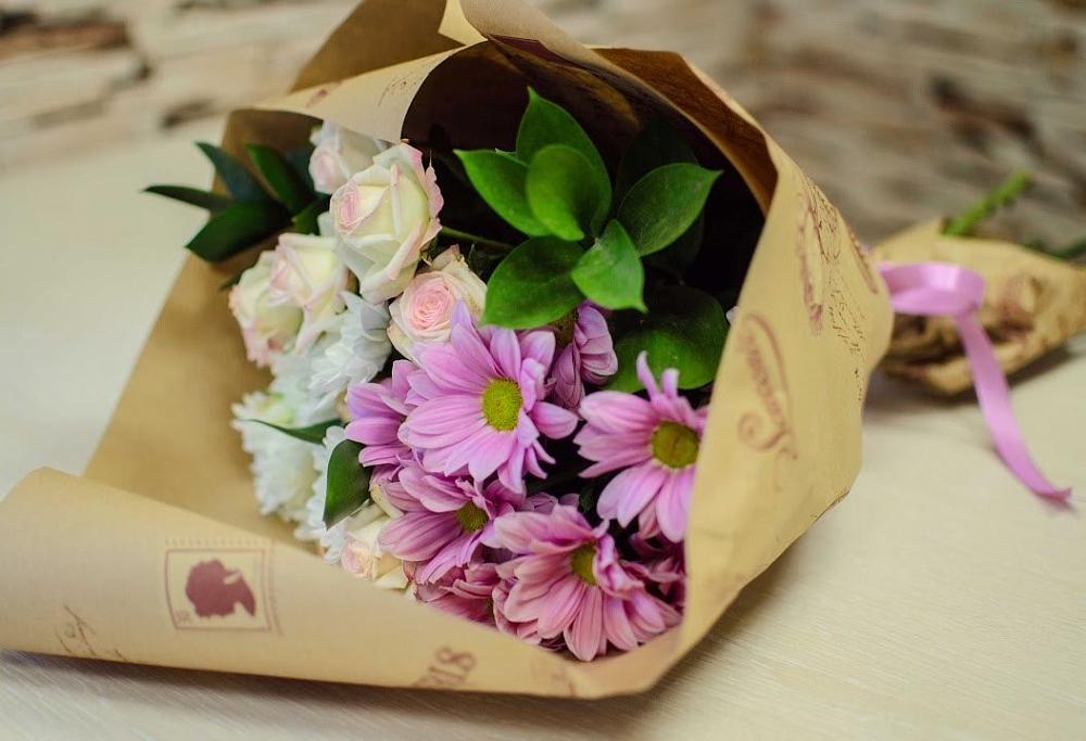 Букет цветов из: Розы и Хризантемы в Красногорском Удмуртская Республика