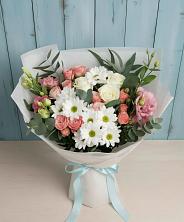 Букет цветов из:  Розы, Лизиантусы и Хризантемы в Красногорском Удмуртская Республика
