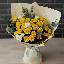 Букет цветов из:  Розы в Красногорском Удмуртская Республика