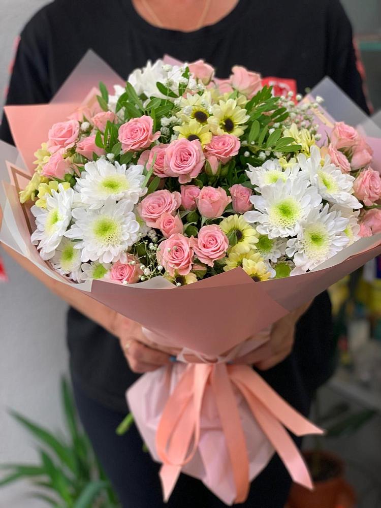 Букет цветов из: Розы и Хризантемы в Красногорском Удмуртская Республика