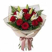 Букет цветов из:  Лилии и Розы в Красногорском Удмуртская Республика