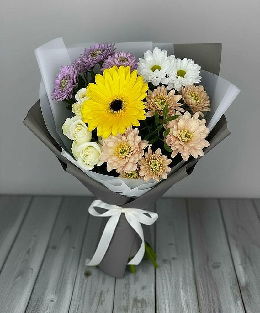 Букет цветов из: Розы, Герберы и Хризантемы в Красногорском Удмуртская Республика