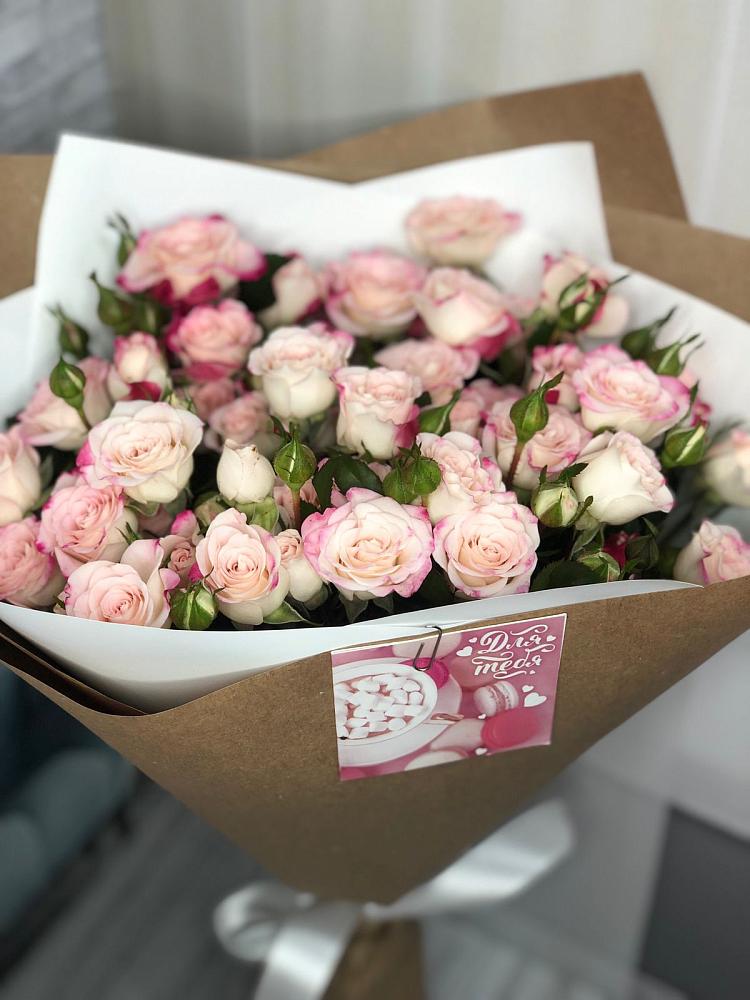 Букет цветов из: Розы в Красногорском Удмуртская Республика