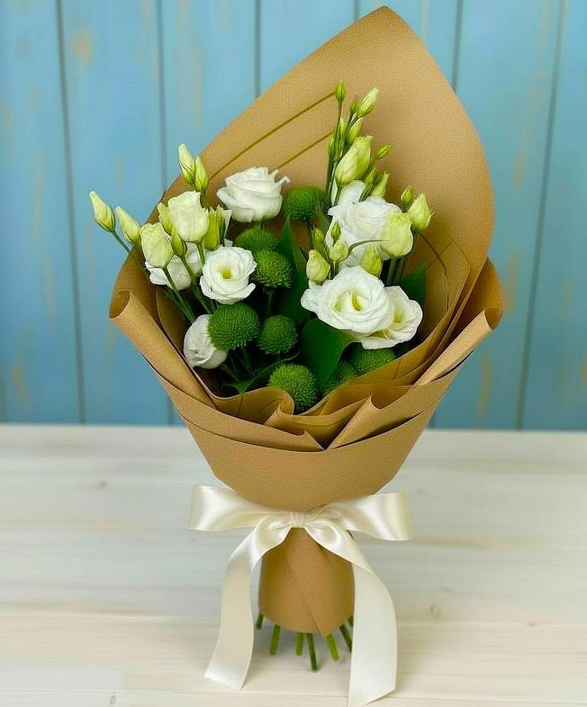 Букет цветов из: Хризантемы и Лизиантусы в Красногорском Удмуртская Республика