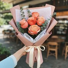 Букет цветов из:  Розы в Красногорском Удмуртская Республика