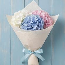 Букет цветов из:  Гортензия в Красногорском Удмуртская Республика