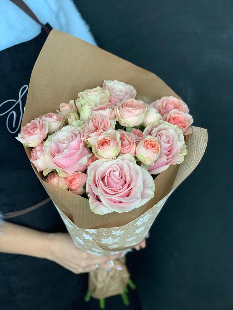 Букет цветов из: Хризантемы и Розы в Красногорском Удмуртская Республика