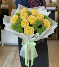 Букет цветов из:  Хризантемы и Розы в Красногорском Удмуртская Республика