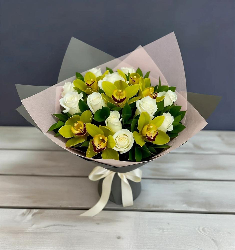 Букет цветов из: Орхидеи и Розы в Красногорском Удмуртская Республика