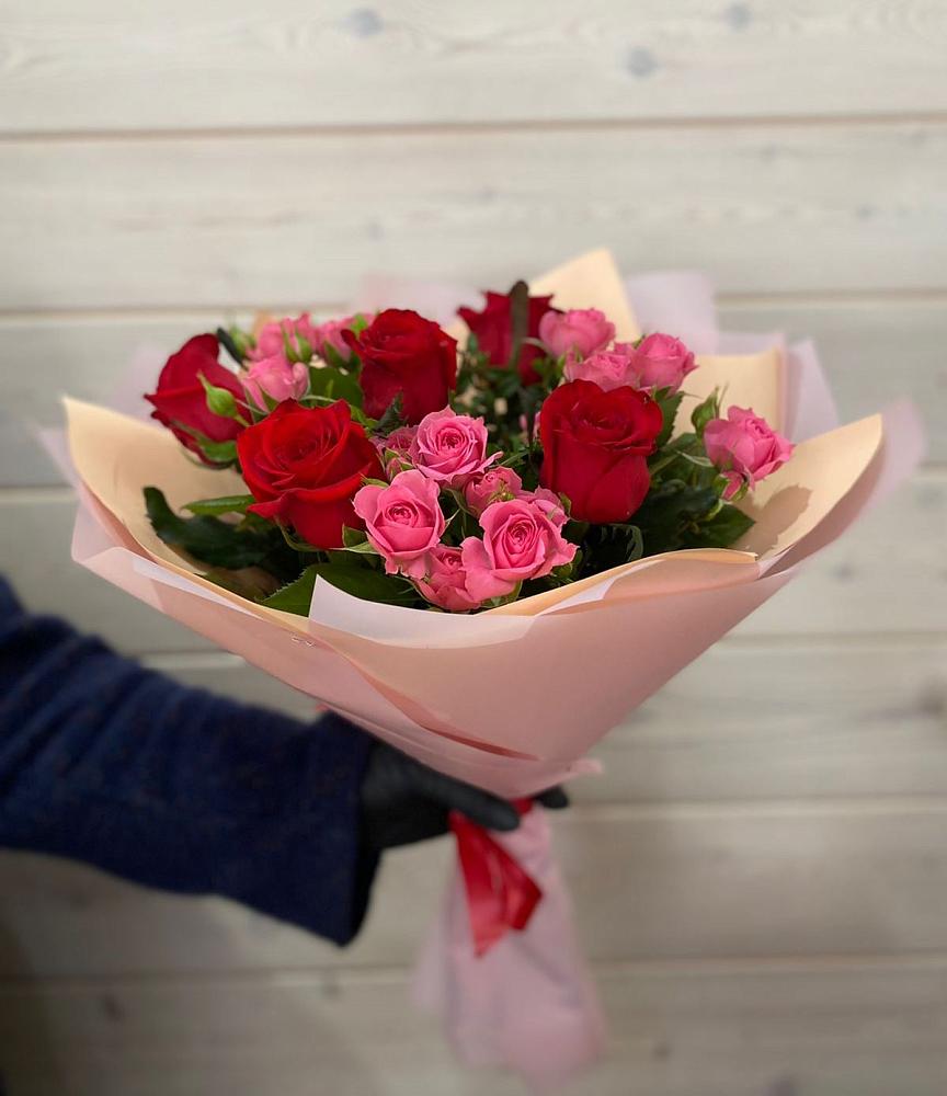 Букет цветов из: Розы в Красногорском Удмуртская Республика