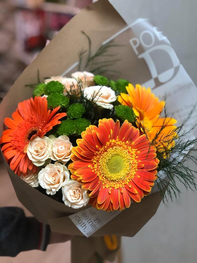 Букет цветов из: Герберы, Хризантемы и Розы в Красногорском Удмуртская Республика