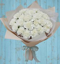 Букет цветов из:  Гвоздики в Красногорском Удмуртская Республика