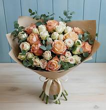 Букет цветов из:  Альстромерии и Розы в Красногорском Удмуртская Республика