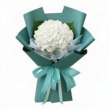 Букет цветов из:  Гортензия в Красногорском Удмуртская Республика